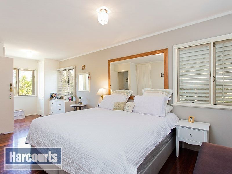 7 Kilmaine Street, The Gap QLD 4061