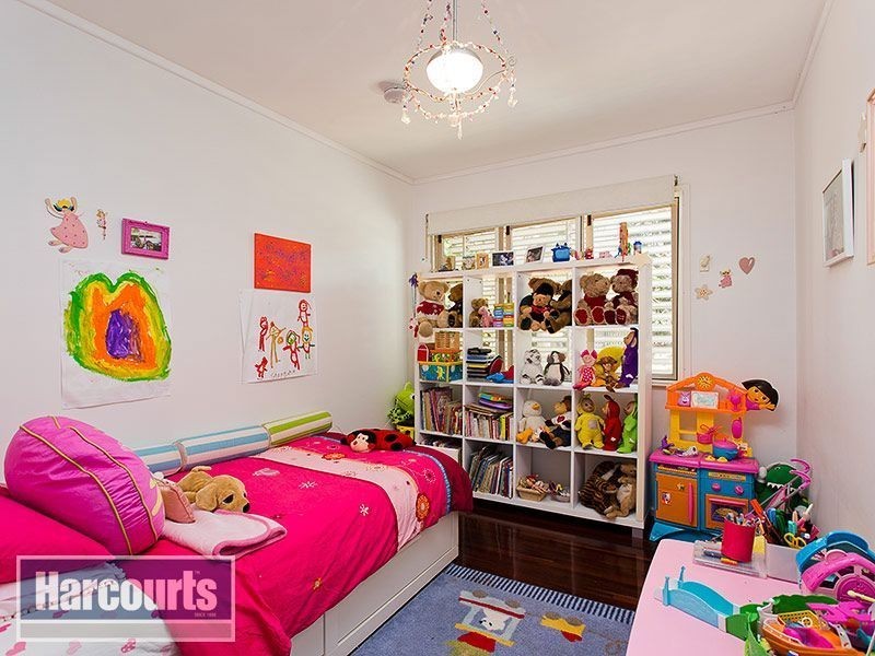 7 Kilmaine Street, The Gap QLD 4061