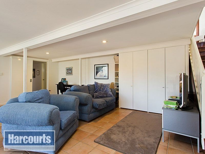 7 Kilmaine Street, The Gap QLD 4061