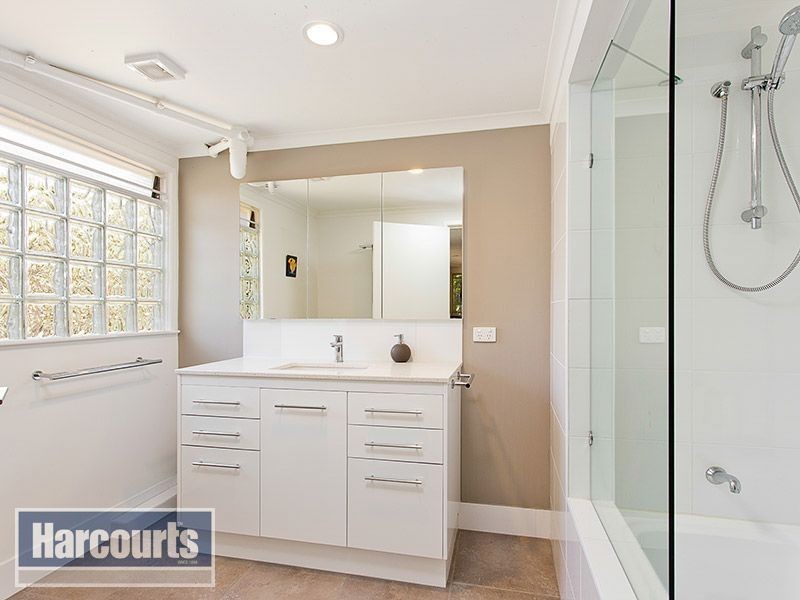 7 Kilmaine Street, The Gap QLD 4061