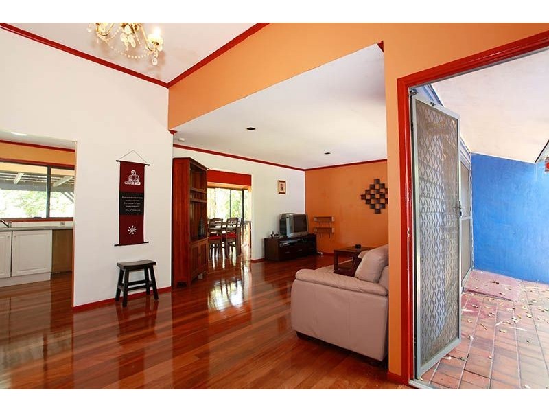 9 Wirlpana Avenue, Ferny Hills QLD 4055