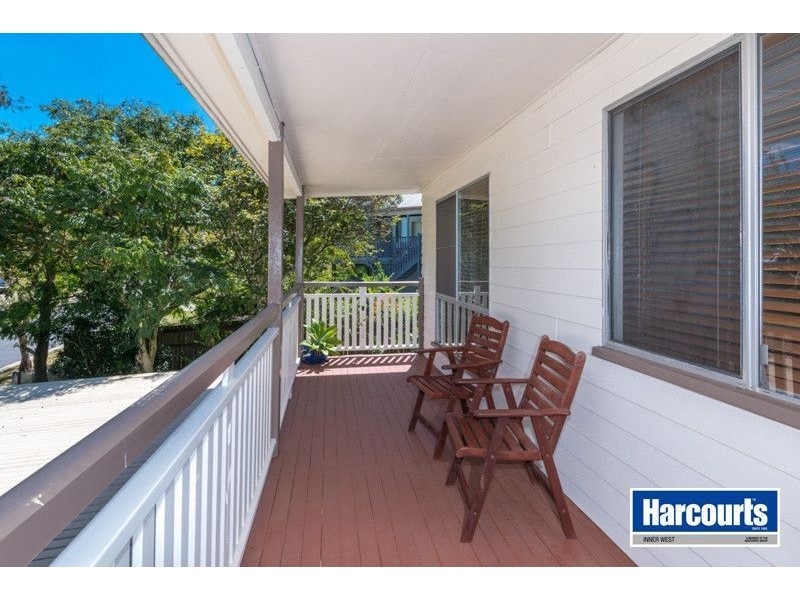 33 Woorama Road, The Gap QLD 4061