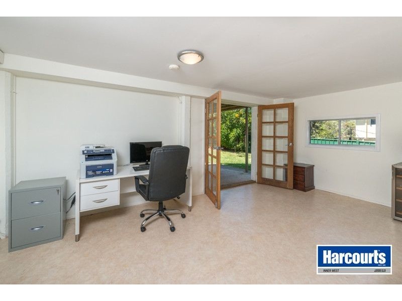 33 Woorama Road, The Gap QLD 4061