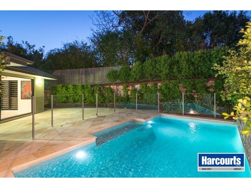 5 Thomsen Court, The Gap QLD 4061