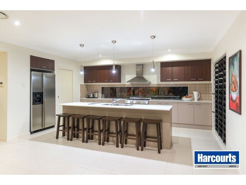 5 Thomsen Court, The Gap QLD 4061