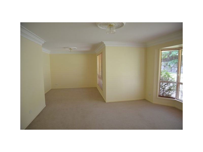 5 Willowood Place, The Gap QLD 4061