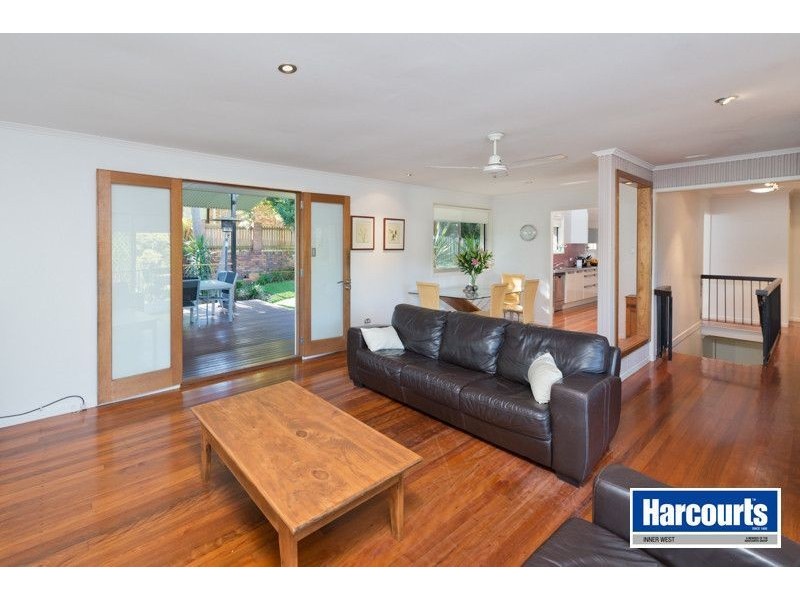 8 Dajarra Street, The Gap QLD 4061