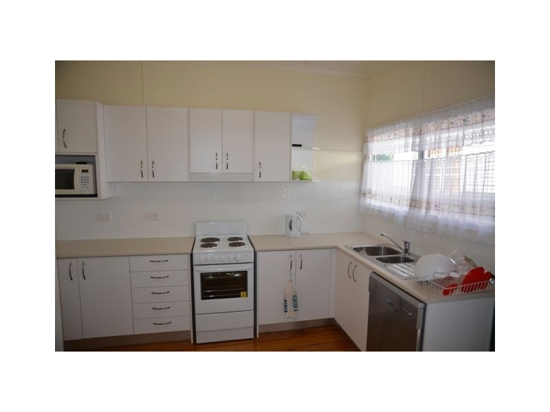 10 Victoria Street, Ashgrove QLD 4060