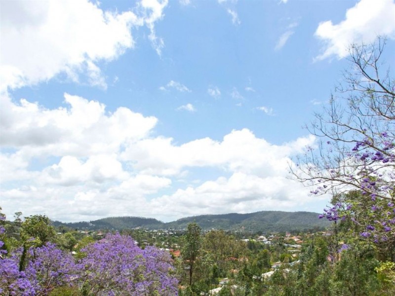 101 Kays Road, The Gap QLD 4061