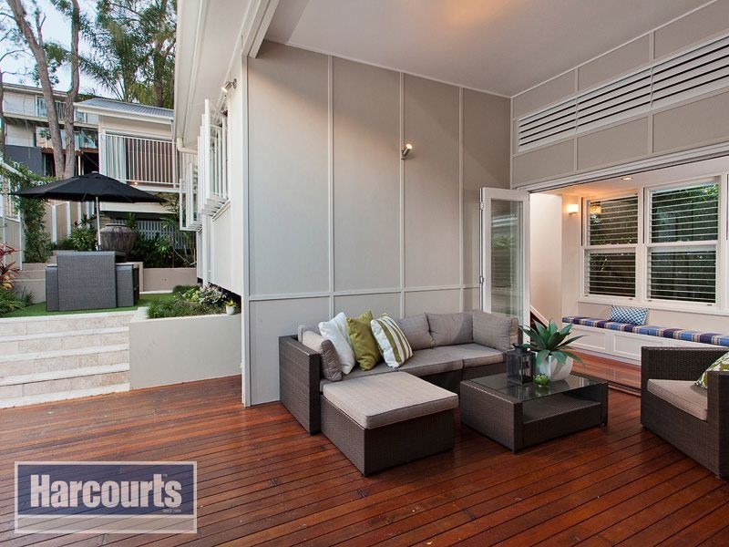 40 Barnett Road, Bardon QLD 4065