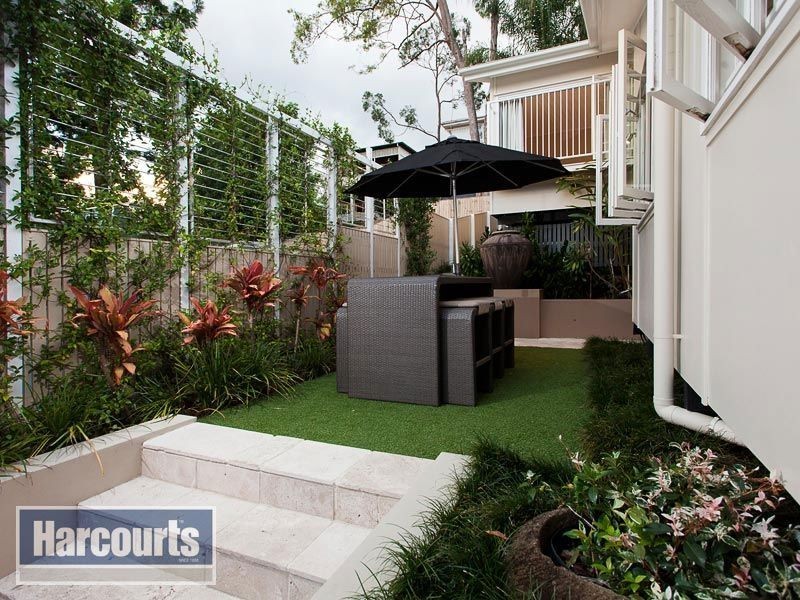 40 Barnett Road, Bardon QLD 4065