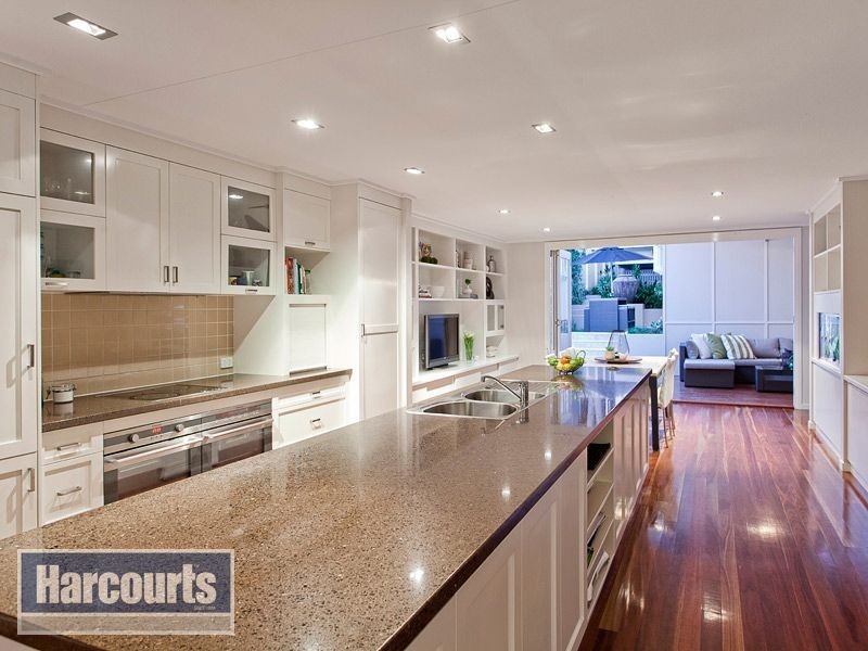 40 Barnett Road, Bardon QLD 4065