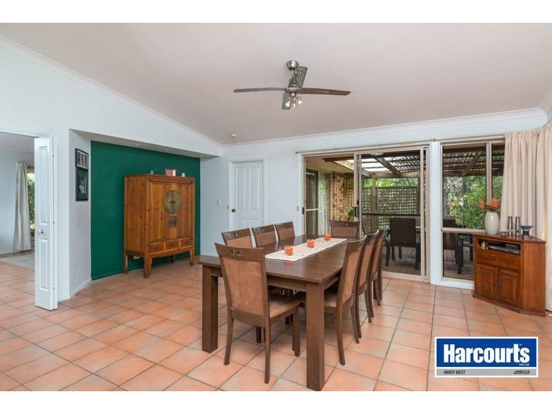 2 Phoenix Close, The Gap QLD 4061