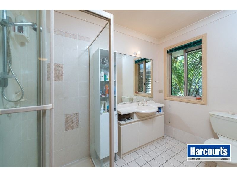 2 Phoenix Close, The Gap QLD 4061