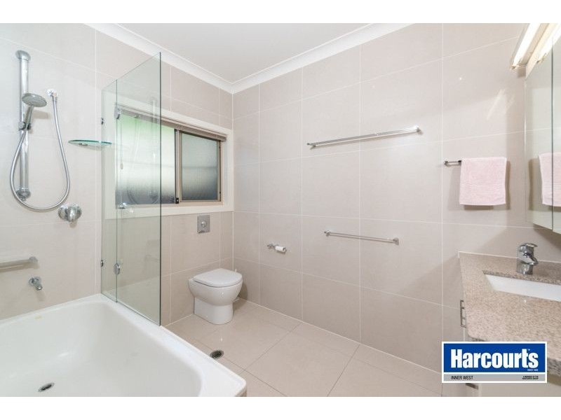 4 Nunkeri Place, The Gap QLD 4061