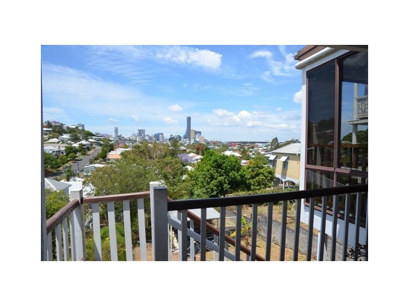 33 Cochrane Street, Paddington QLD 4064