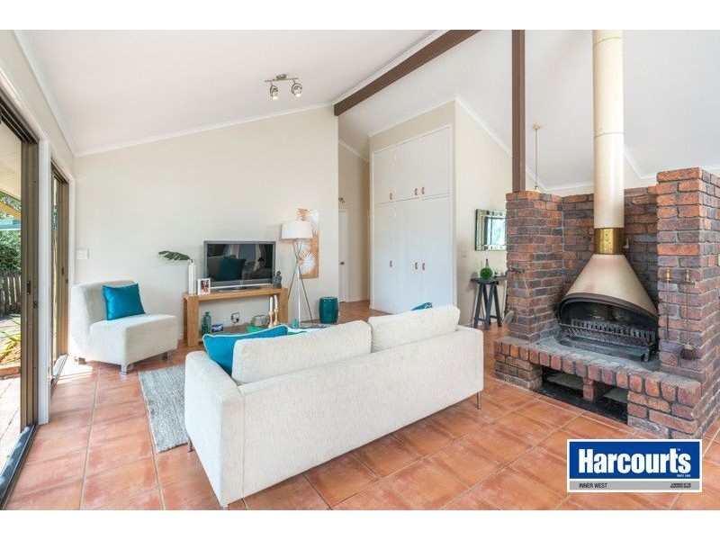 22 Ennever Street, Bardon QLD 4065