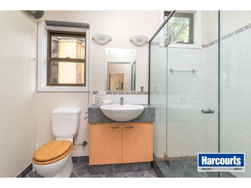 22 Ennever Street, Bardon QLD 4065