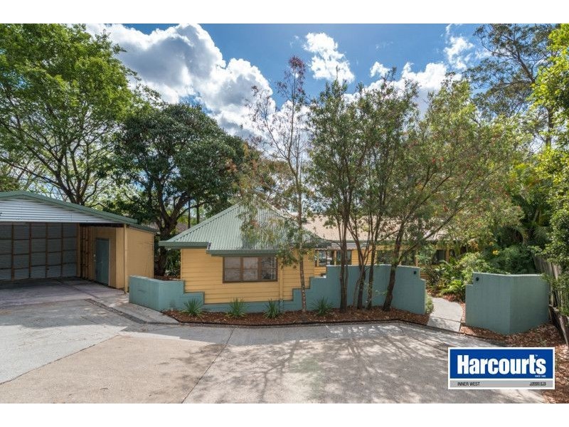 22 Ennever Street, Bardon QLD 4065