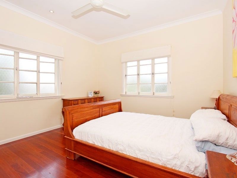 40 Dovedale Crescent, Ashgrove QLD 4060