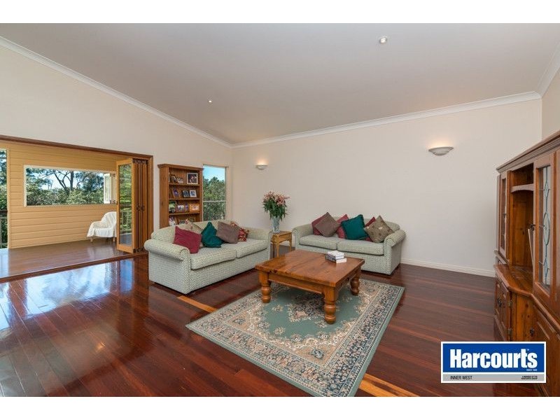 25 High Street, Ashgrove QLD 4060
