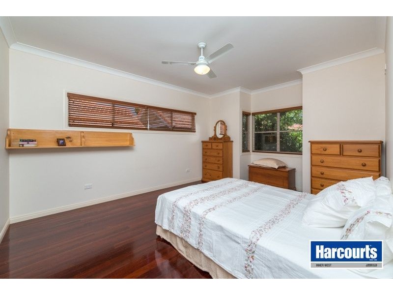 25 High Street, Ashgrove QLD 4060