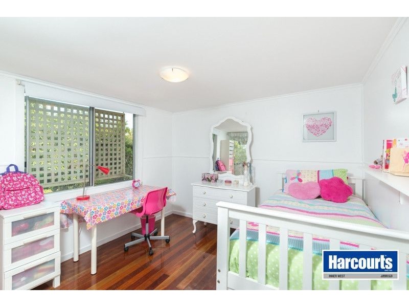 15 Keylar Street, Mitchelton QLD 4053