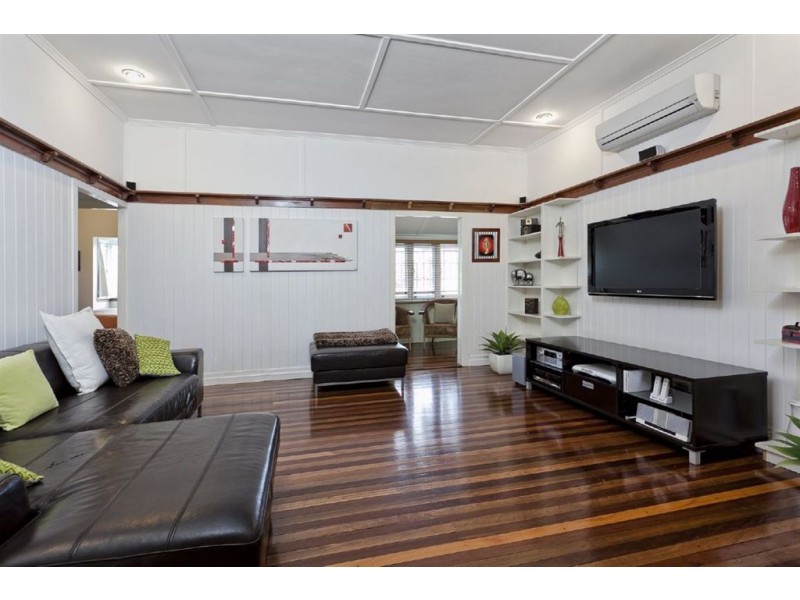 23 Hamilton Road, Wavell Heights QLD 4012