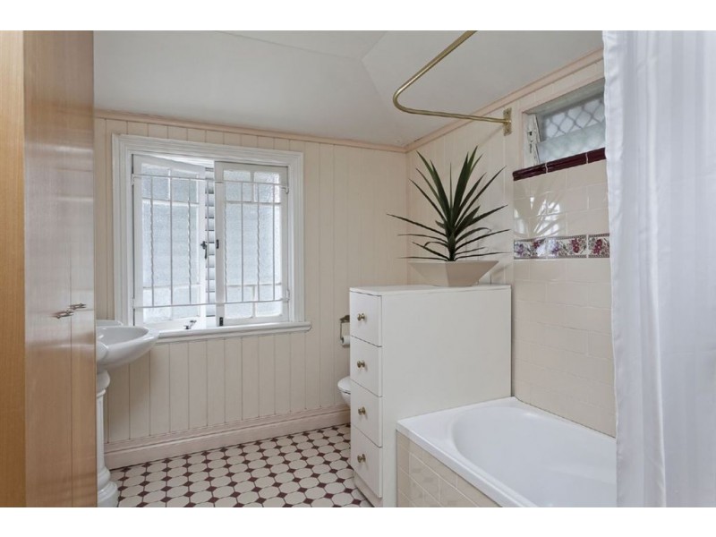 23 Hamilton Road, Wavell Heights QLD 4012