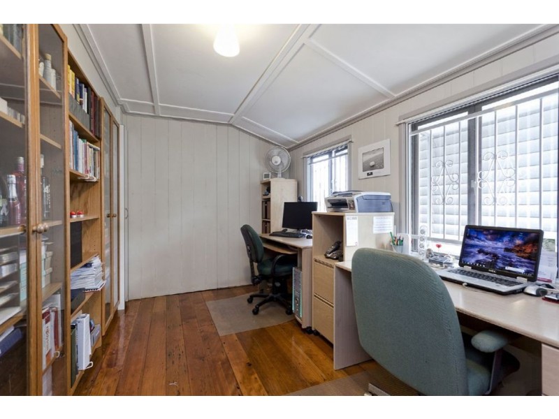 23 Hamilton Road, Wavell Heights QLD 4012