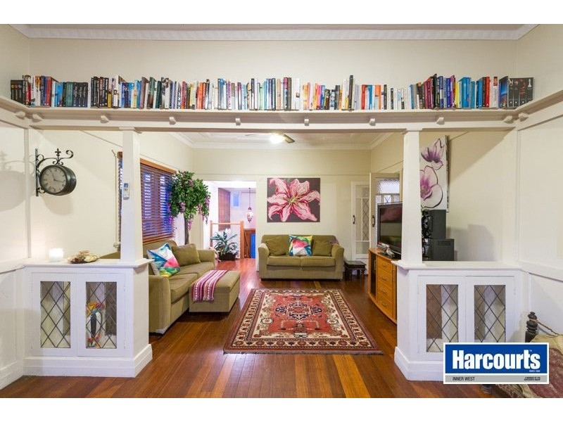 356 Waterworks Rd, Ashgrove QLD 4060