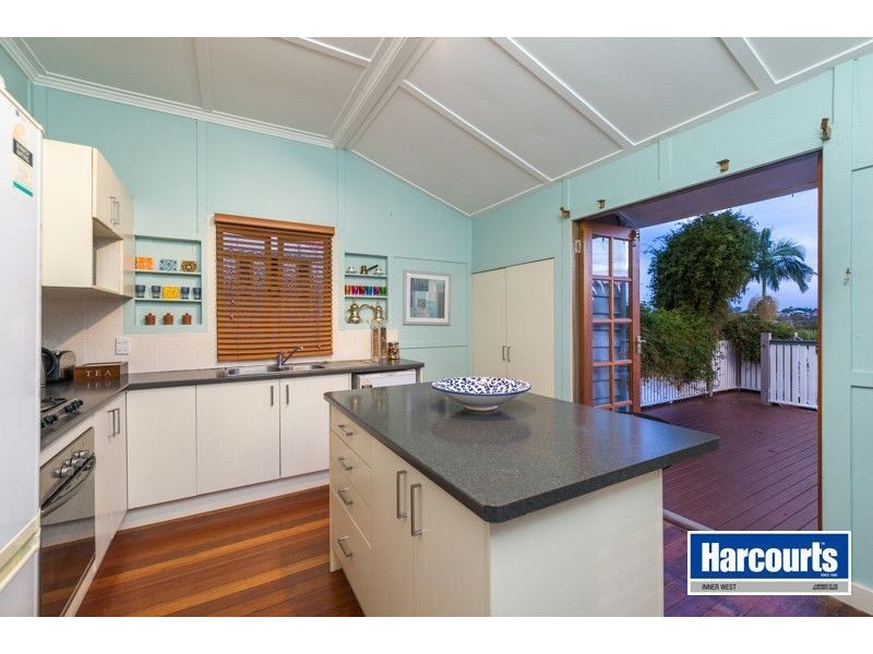 356 Waterworks Rd, Ashgrove QLD 4060