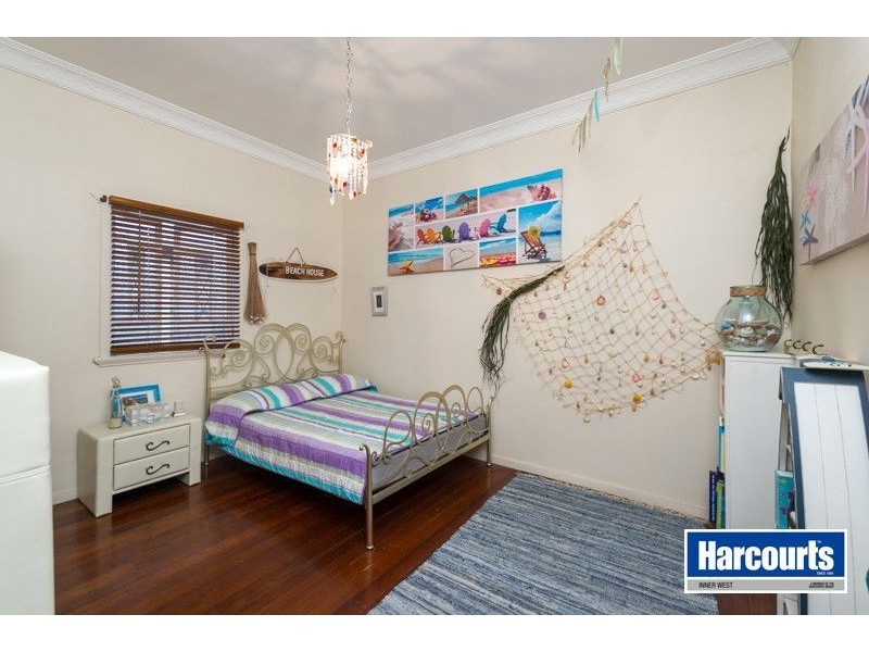 356 Waterworks Rd, Ashgrove QLD 4060