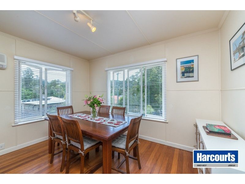 8 Bromwich Street, The Gap QLD 4061