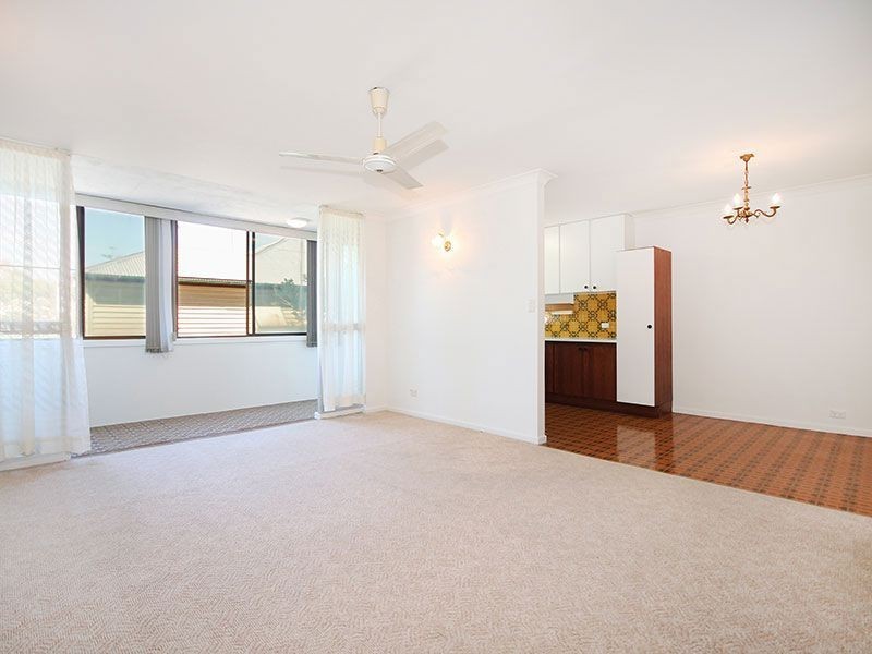 2/12 Hanworth Street, East Brisbane QLD 4169