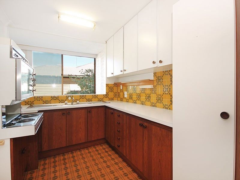 2/12 Hanworth Street, East Brisbane QLD 4169