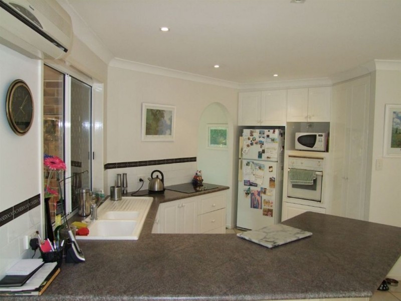 7 Phoenix Close, The Gap QLD 4061