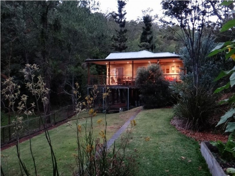 104 Dillon Road, The Gap QLD 4061