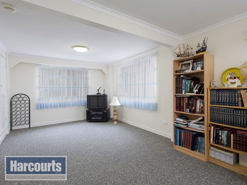 18 Ukamirra Court, Ferny Hills QLD 4055