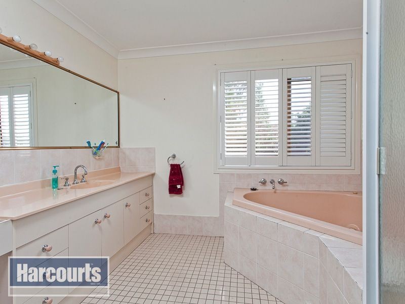 5 Walsall Street, The Gap QLD 4061