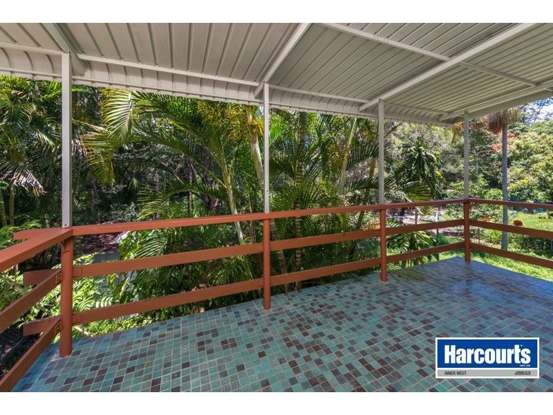 27 Glenella Street, The Gap QLD 4061