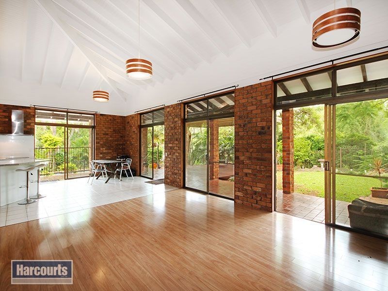 6 Bernarra Street, The Gap QLD 4061