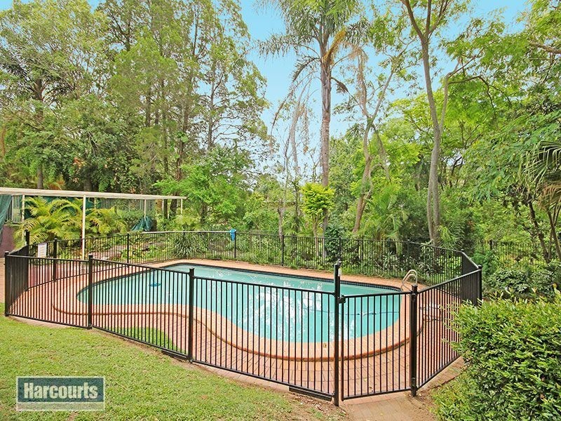 6 Bernarra Street, The Gap QLD 4061