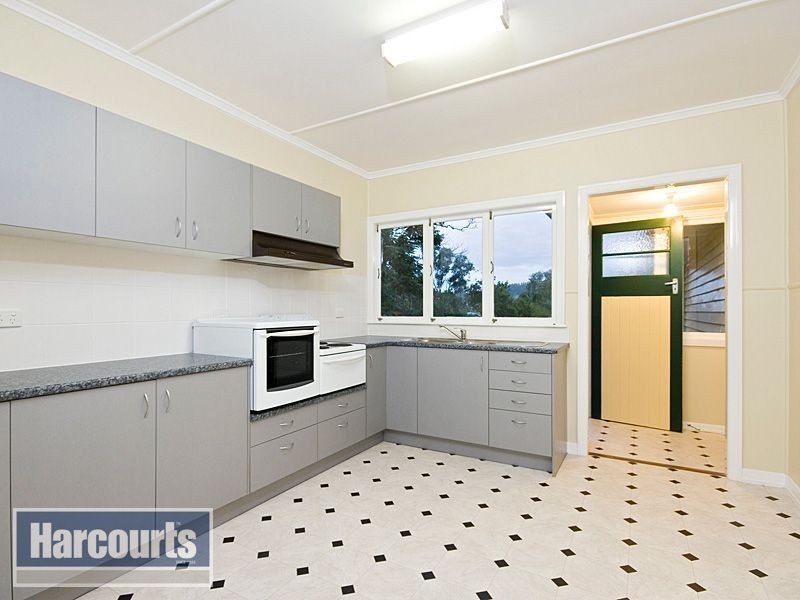 33 Alton Terrace, The Gap QLD 4061