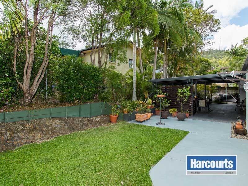 9 Woodmere Street, The Gap QLD 4061