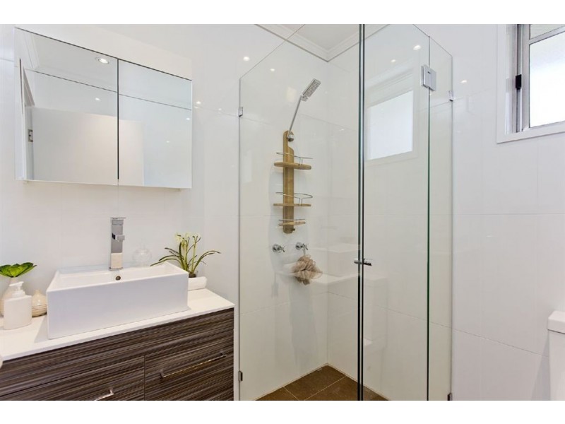 105 Yoorala Street, The Gap QLD 4061