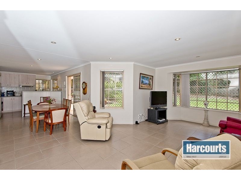 13/14 Greenlanes Road, Ashgrove QLD 4060