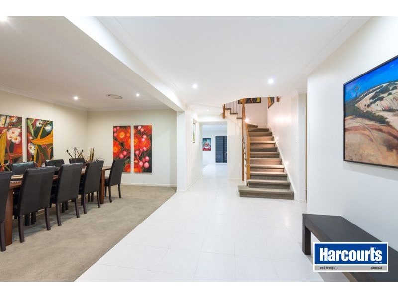 5 Thomsen Court, The Gap QLD 4061