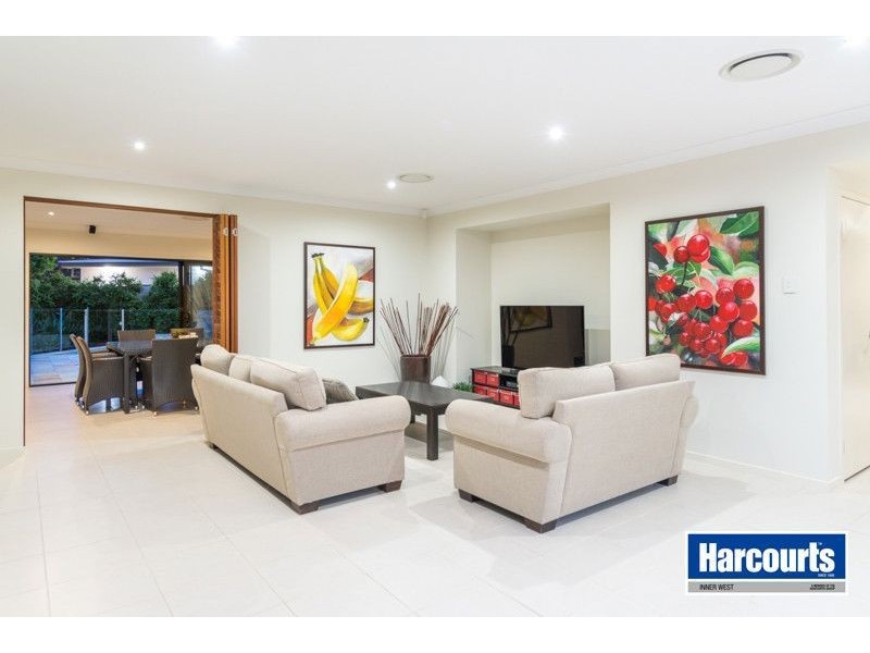 5 Thomsen Court, The Gap QLD 4061