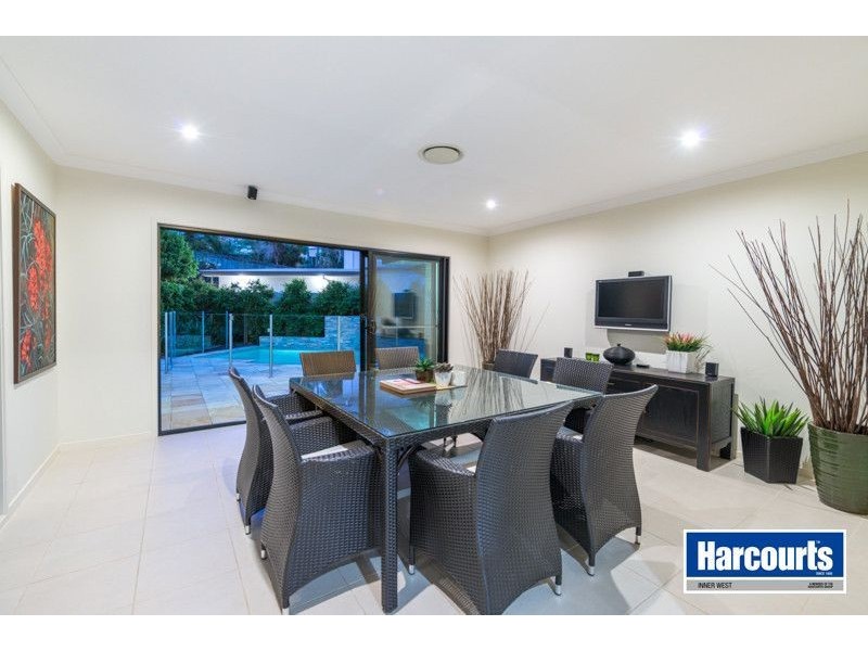 5 Thomsen Court, The Gap QLD 4061